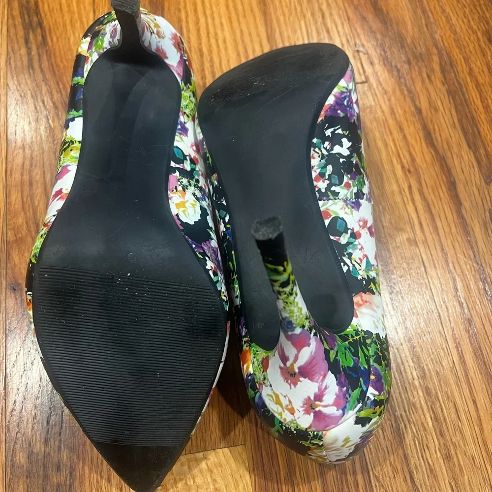 143 Girl Black Floral Heels‎